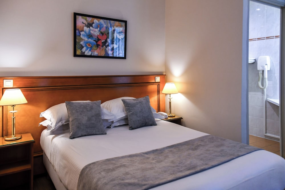 Double Room, Mobility Accessible photo 1