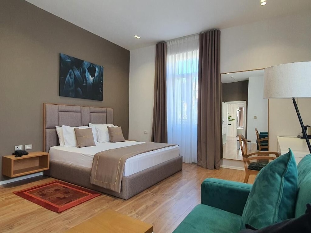 Superior Double Room, City View