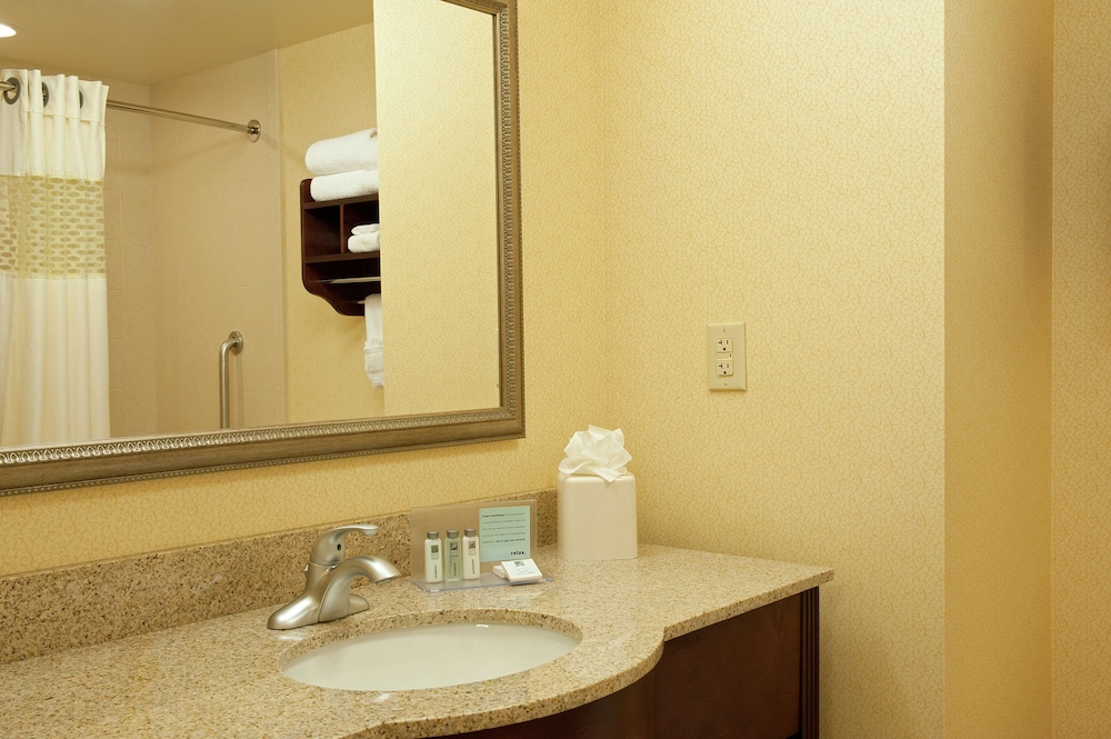 Room, 2 Queen Beds, Accessible (Hearing) - Photo 9