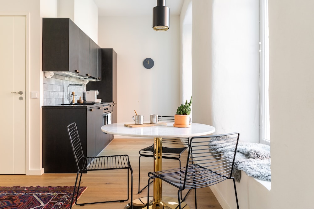 Apartment photo 2