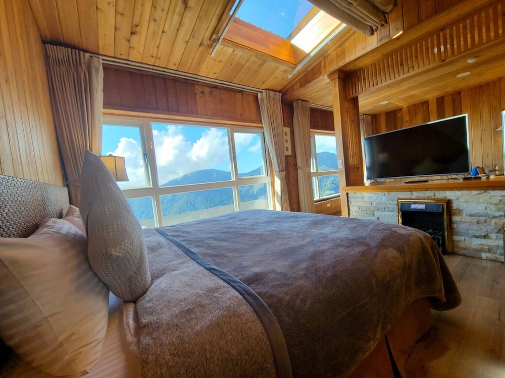 Signature Double Room, Mountain View