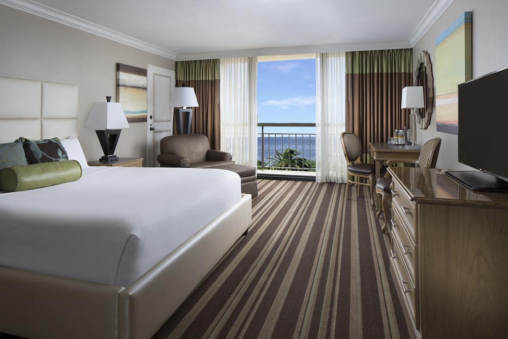 Standard Room, 1 King Bed photo 2