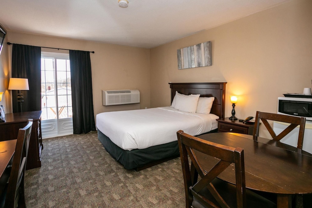 Deluxe Room, 1 Queen Bed, Non Smoking, Balcony
