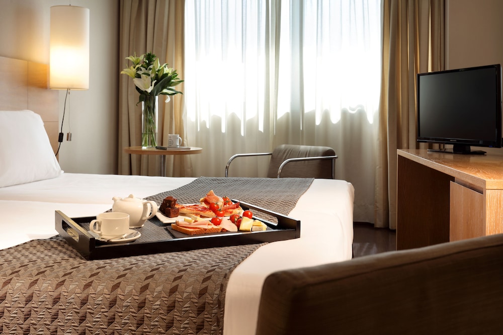 Double Room thumbnail 5