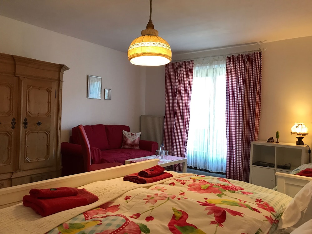 Standard Triple Room, Balcony photo 2