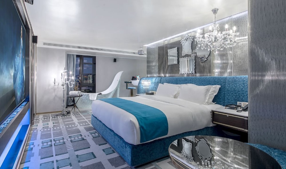 Design Double Room, City View
