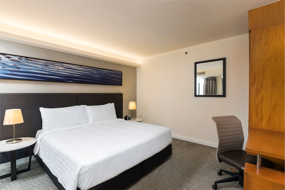Deluxe 3-Bedroom Twin photo 3