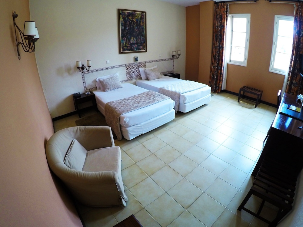 Standard Twin Room photo 3