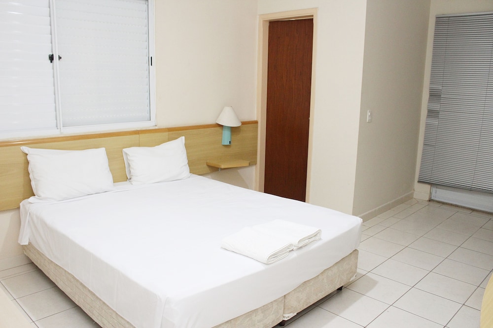 Standard Twin Room photo 2