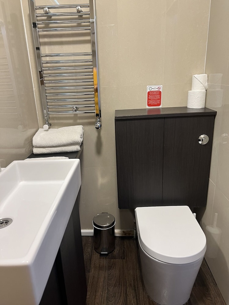 Classic Double Room, Ensuite, Courtyard View photo 2