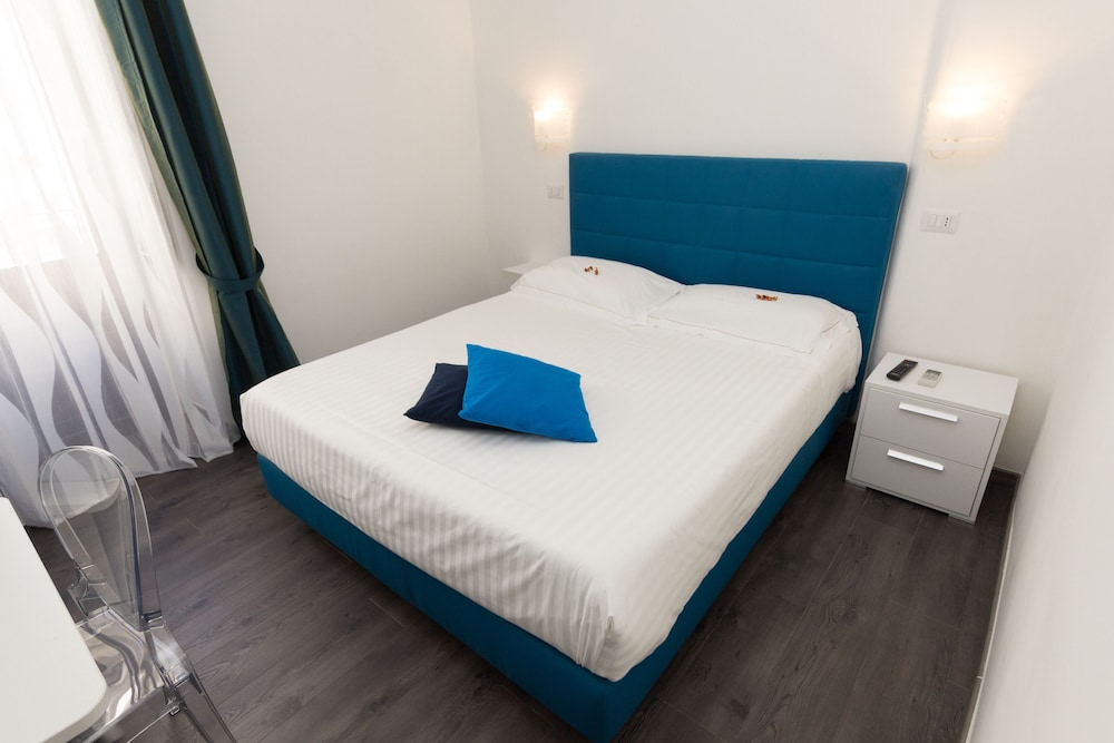 Comfort Room, Balcony photo 1