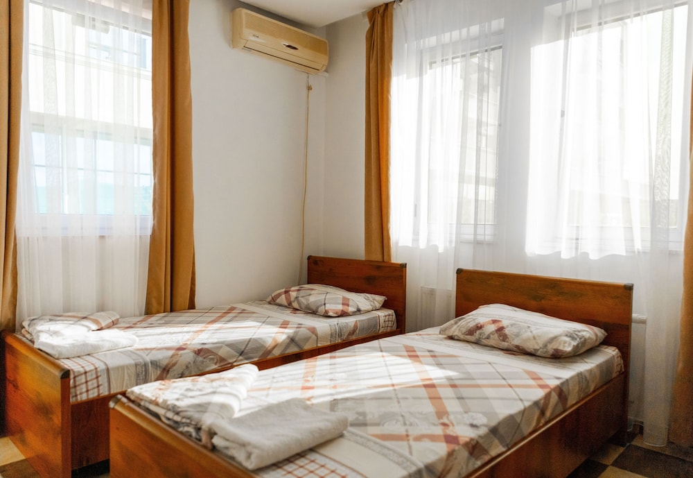Basic Twin Room