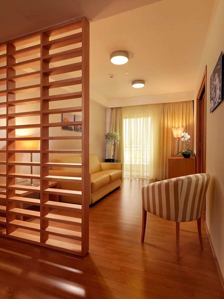 Suite photo 1