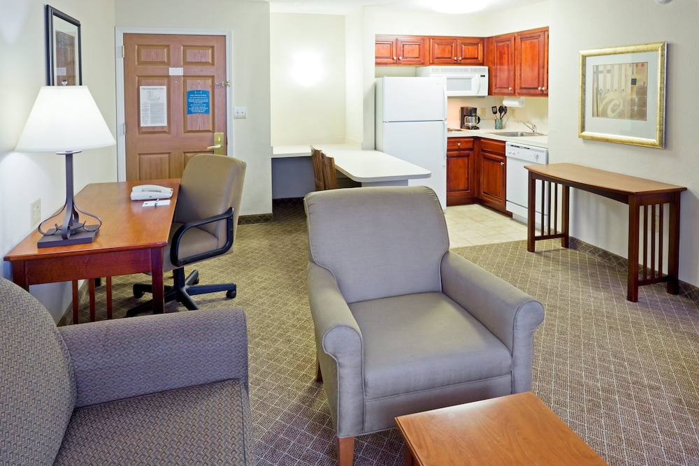 Suite, 1 Bedroom, Kitchen photo 1
