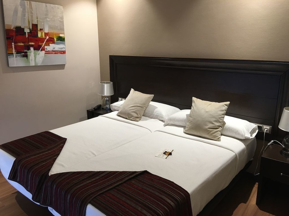 Standard Twin Room, Accessible
