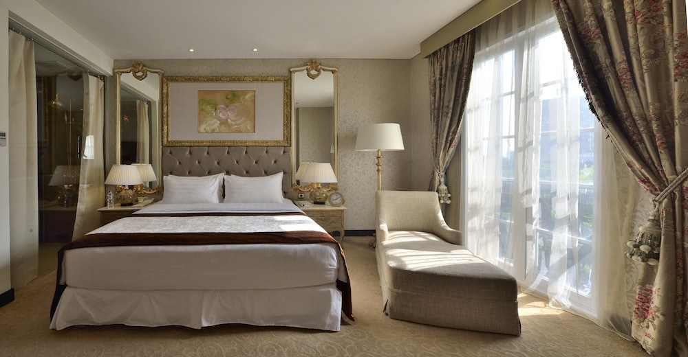 Executive Room photo 3