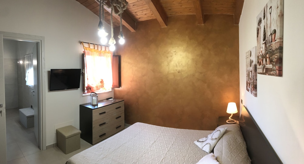 Classic Triple Room photo 1