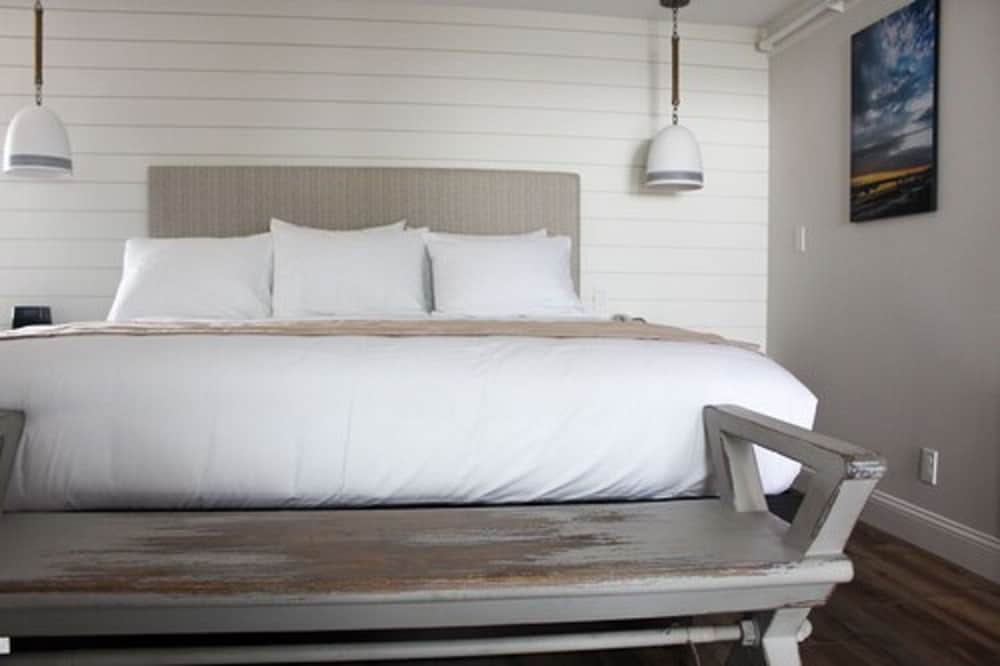 Suite, 2 Bedrooms, Balcony, Ocean View photo 1