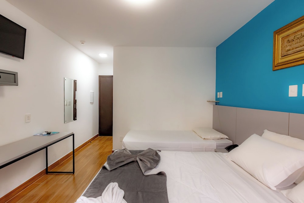 Superior Triple Room, Multiple Beds - Photo 5
