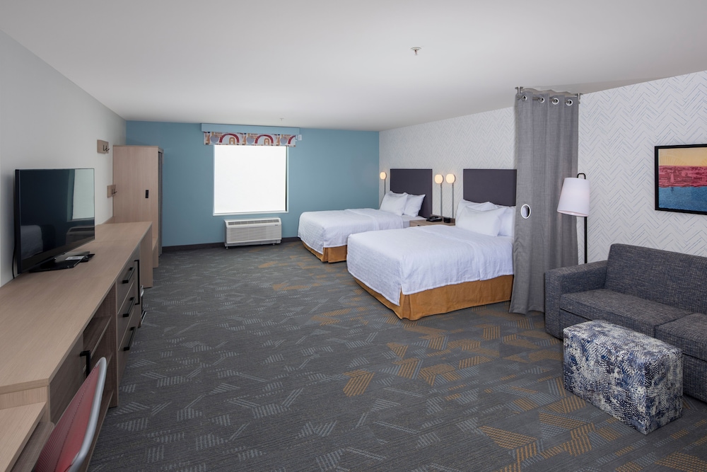 Studio Suite, 2 Queen Beds, Accessible, Bathtub - Photo 2