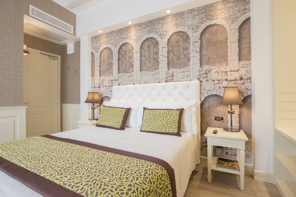Deluxe Room - Photo 2