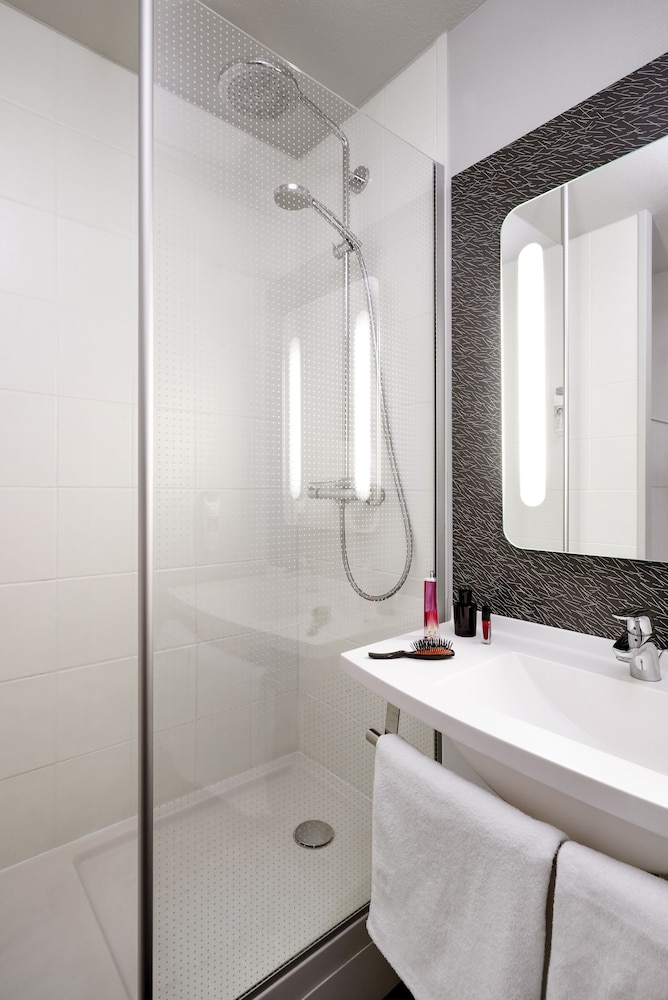 Standard Double Room, 1 Double Bed - Photo 16