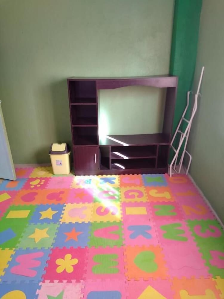 Basic Triple Room, Non Smoking photo 1