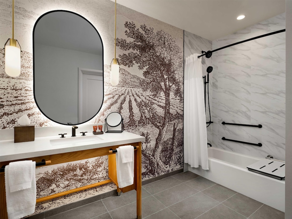 Room, Multiple Beds, Accessible, Bathtub