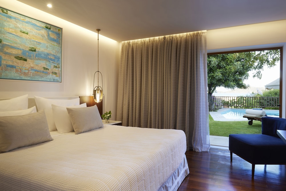Peninsula Grand Villa Two-Bedroom with Private Pool photo 2