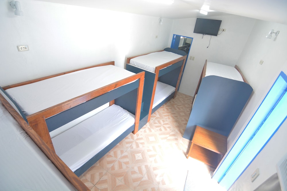 Group Room With 8 Beds photo 1