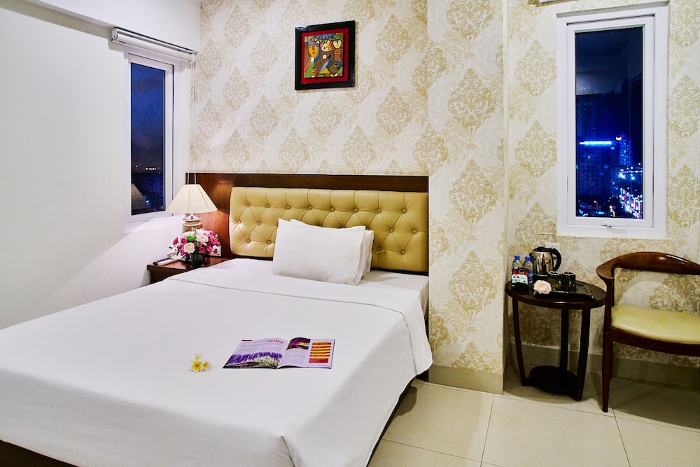 Deluxe Double or Twin Room, Partial Ocean View photo 1