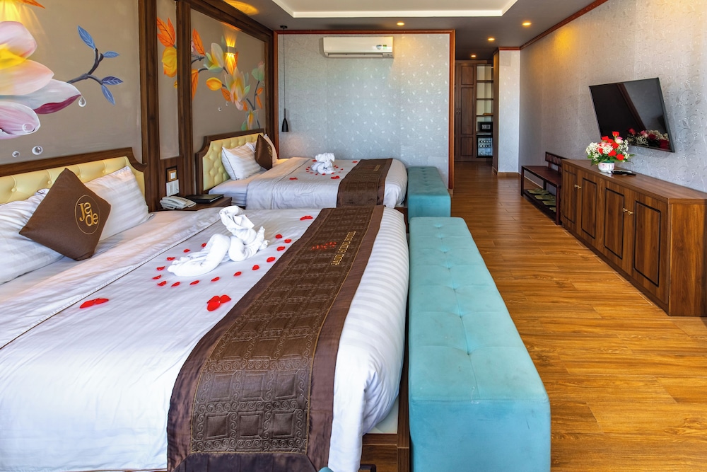 Family Quadruple Room - Photo 4