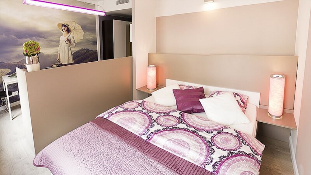 Classic Studio Suite photo 1