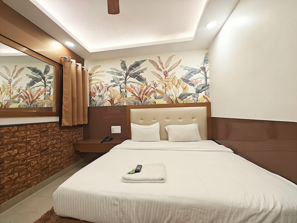 Deluxe Room non AC with Complimentary Wi-Fi
