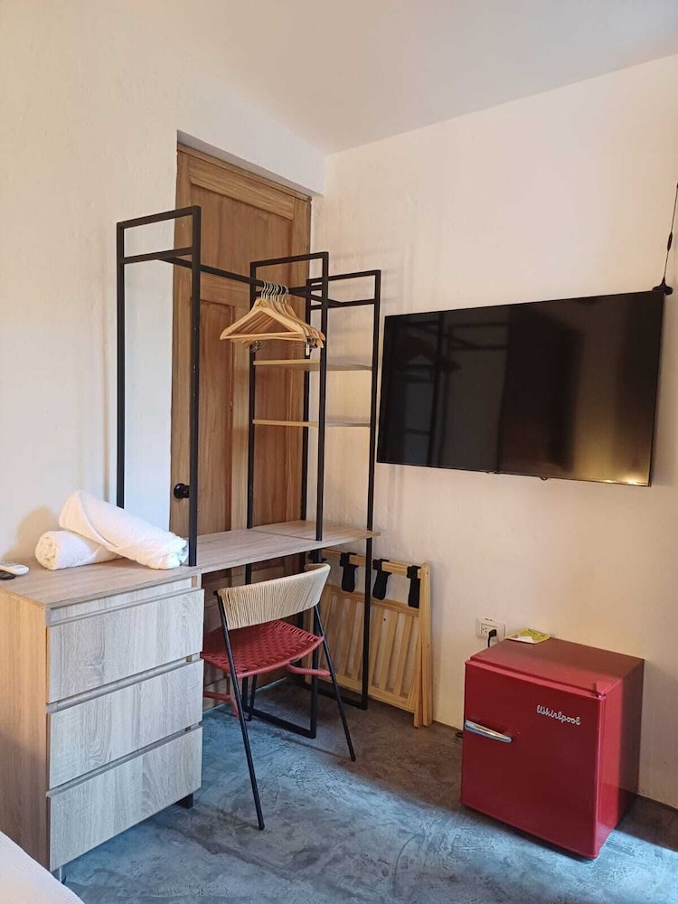 Economy Double Room photo 2