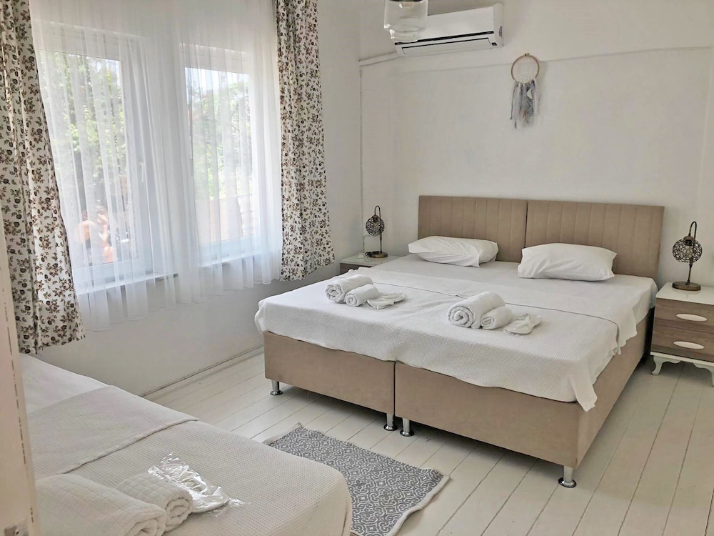 Standard Triple Room photo 1