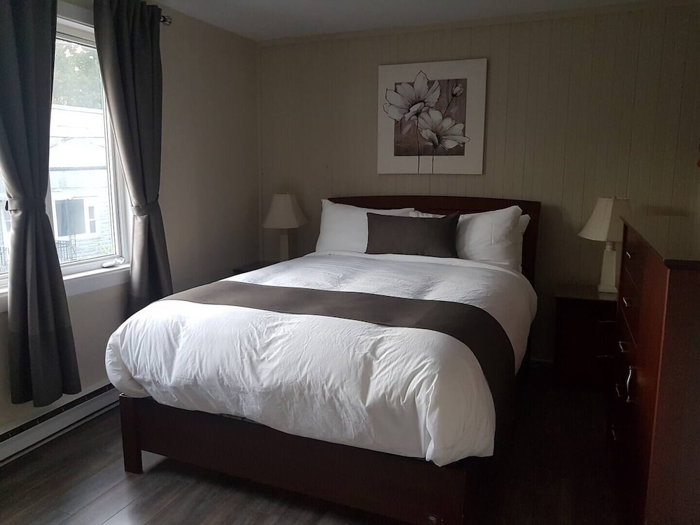 Suite #3 - 39 photo 1