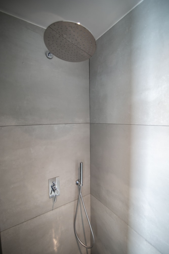 Panoramic Suite, Sea View - Photo 9