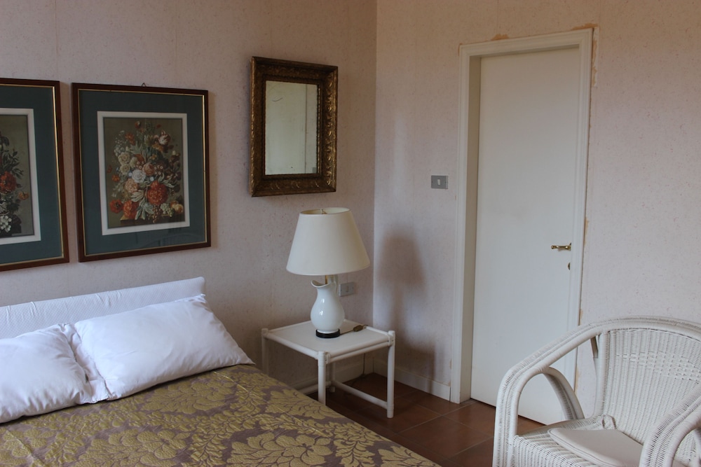 Junior Suite, City View