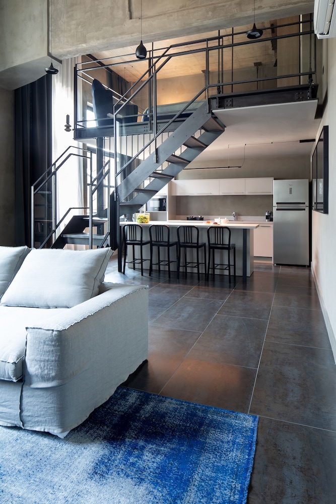 Deluxe Loft