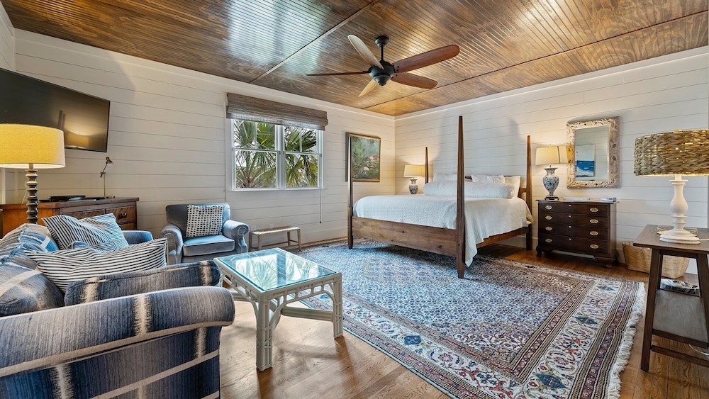 House, Multiple Bedrooms photo 1