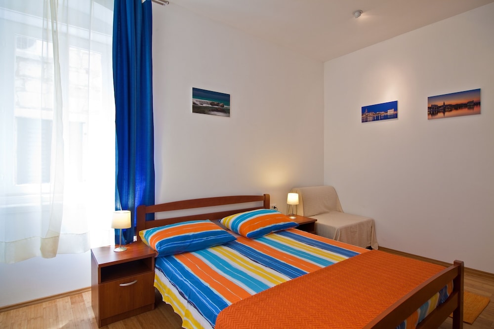 Apartment, 2 Bedrooms - Photo 6
