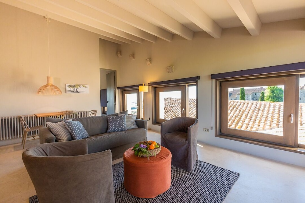 Family Apartment, 2 Bedrooms, Mountain View