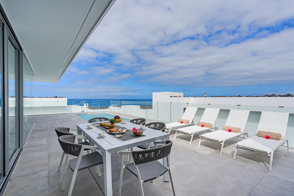 Standard Villa