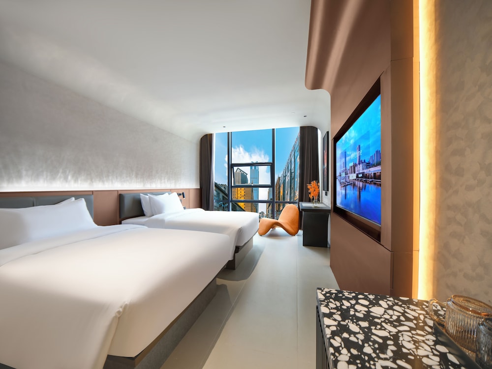 Superior Twin Room, City View