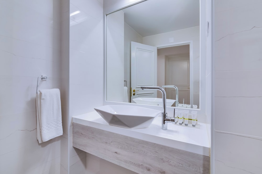 Deluxe Townhouse, 2 Bedrooms - Photo 6