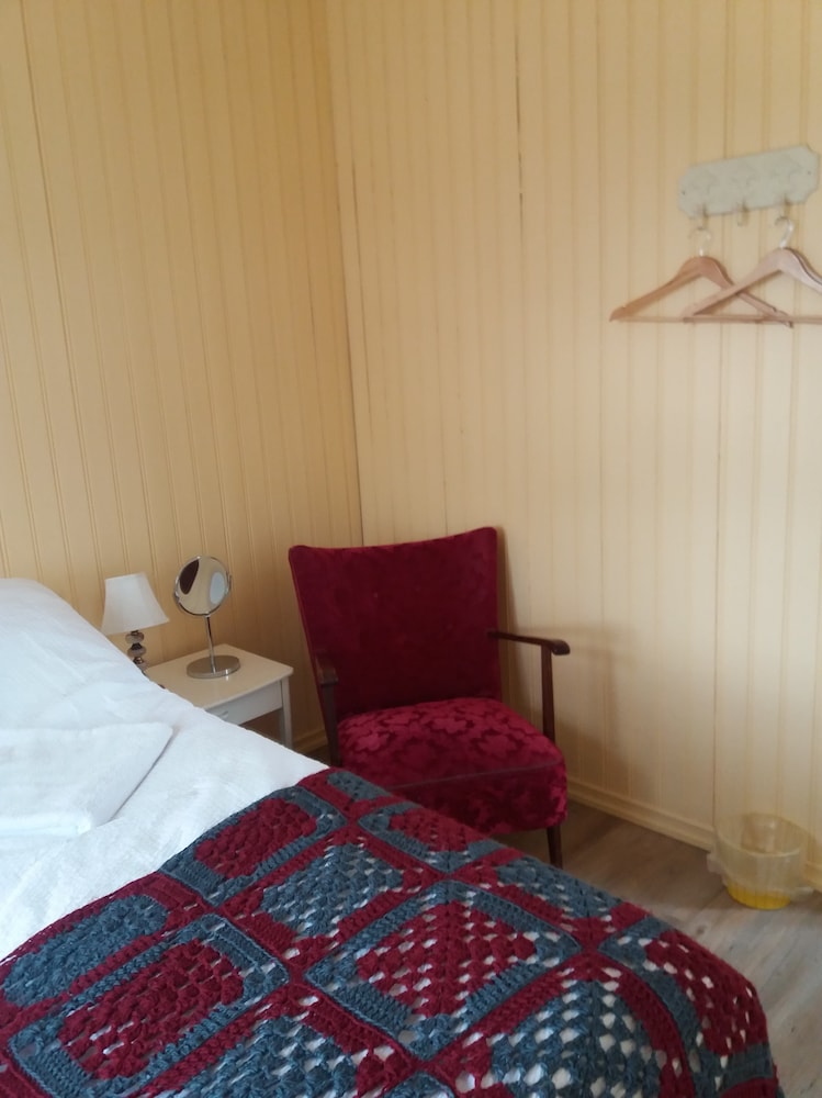 Double or Twin Room, Shared Bathroom (1) photo 2