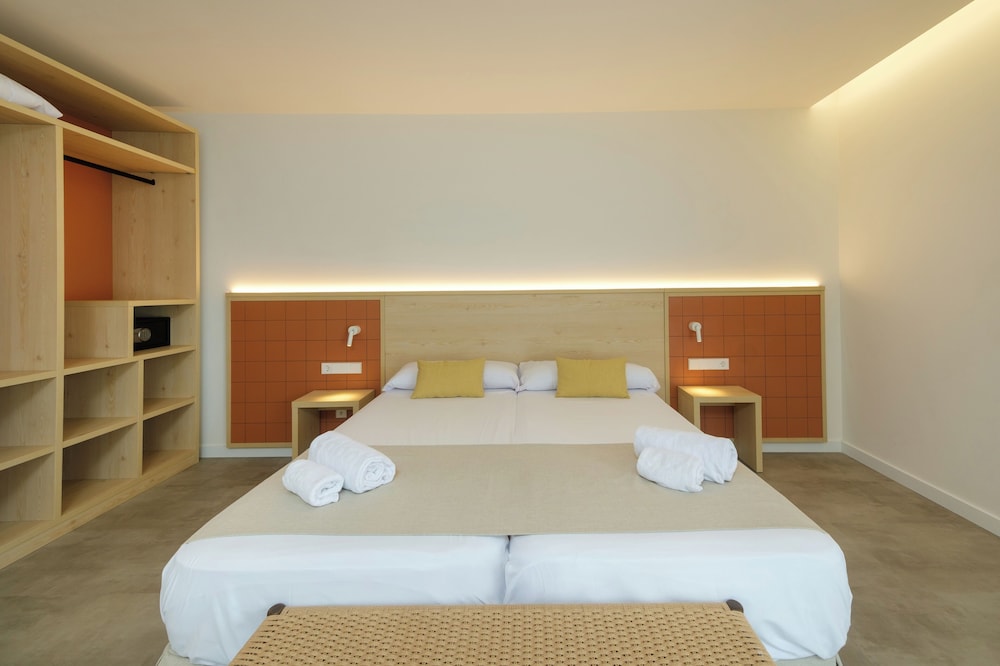 Junior Studio Suite