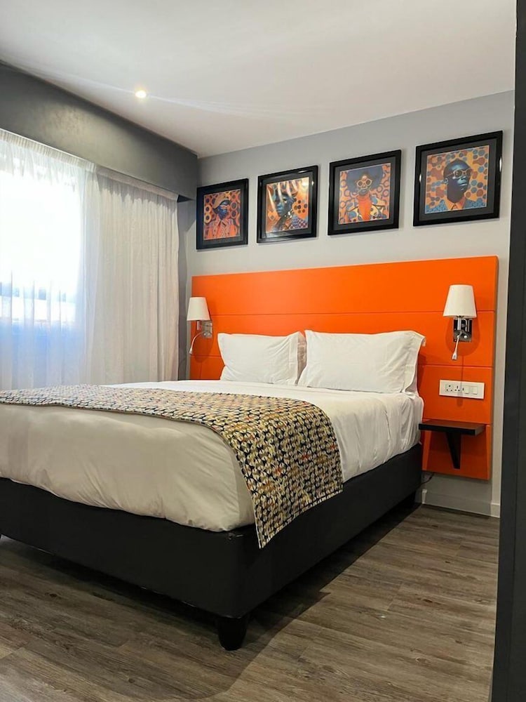 Standard Room, 1 Queen Bed photo 1