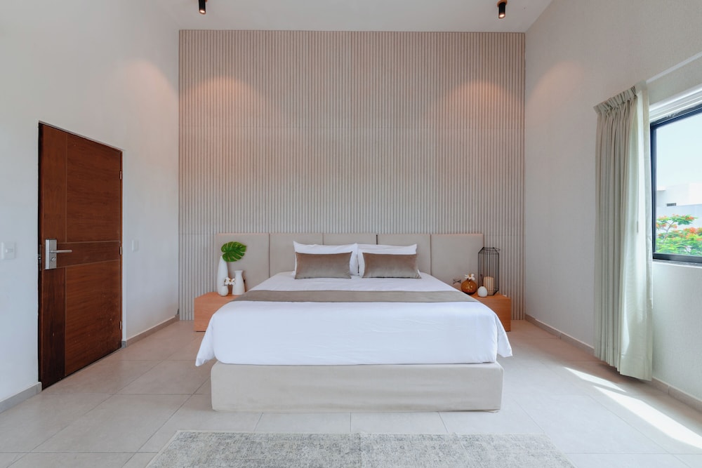 Royal Suite, 1 King Bed, Terrace, Executive Level